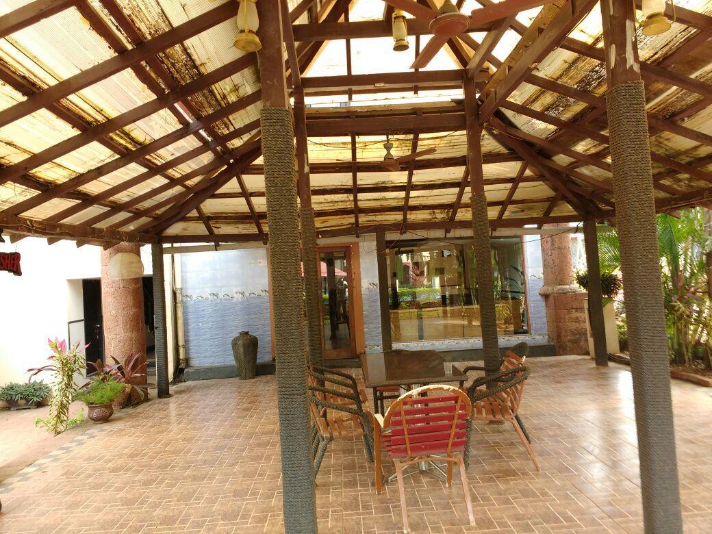 Ocean Waves Sun Baga Hotel Exterior photo